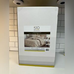 510 Design Comforter Set